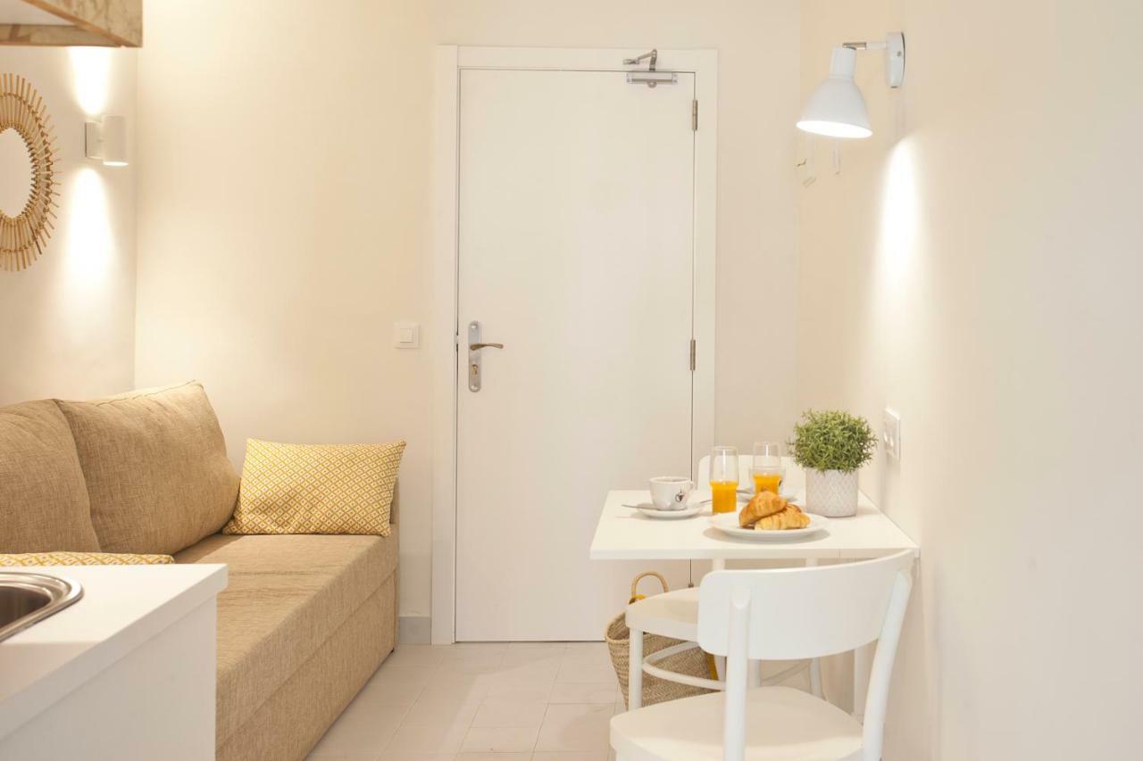 Bj Cala Morlanda Estudios (Adults Only) S'Illot  Exteriör bild